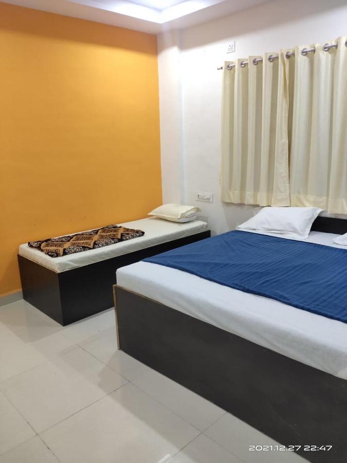 Hotel Sai Santosh Shirdi Exterior foto